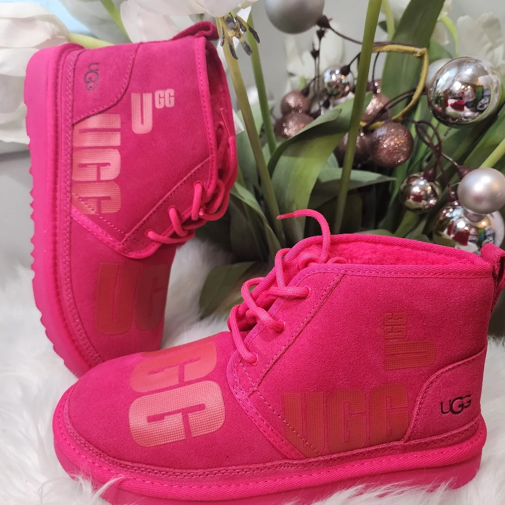 Ugg Big Kid Neumel Hot Pink Chukka Boots New